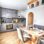 Haus Burgel Inklusive Koenigscard 아파트 *